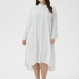 KCMILLE - Kjole - Hvid/Blå