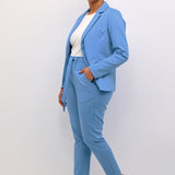 "KCjenna" buks fra Kaffe Curve - Ultra Marine