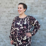 Skøn bluse med smock detalje - Rød