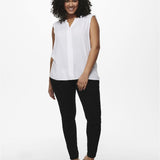 Yndig skjortebluse fra Only Carmakoma - Hvid