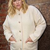 Lækker plys jakke "Lucy" - Råhvid